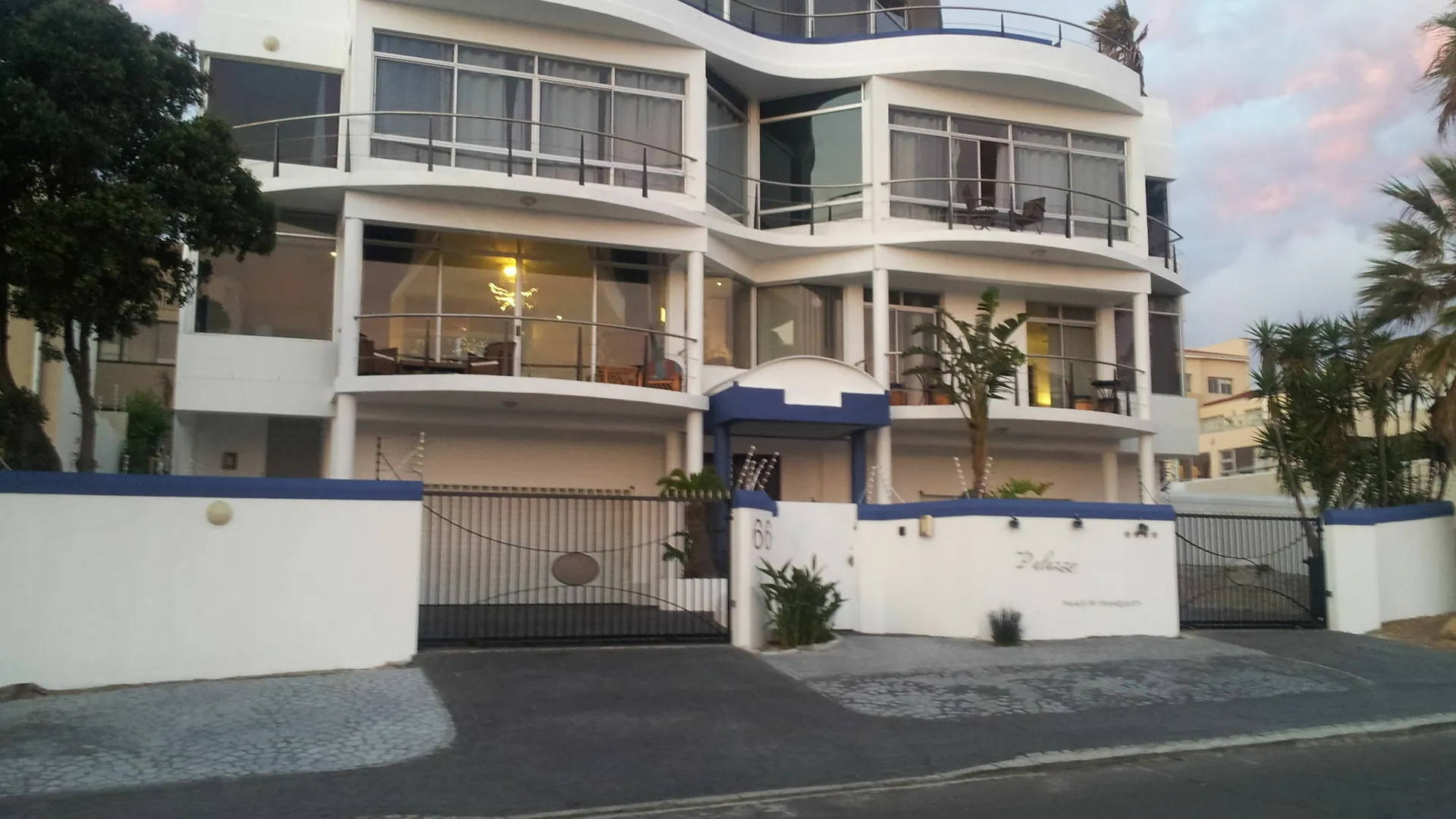 Bread & Barrel Palazzo Blouberg Ξενοδοχείο Bloubergstrand Πανσιόν